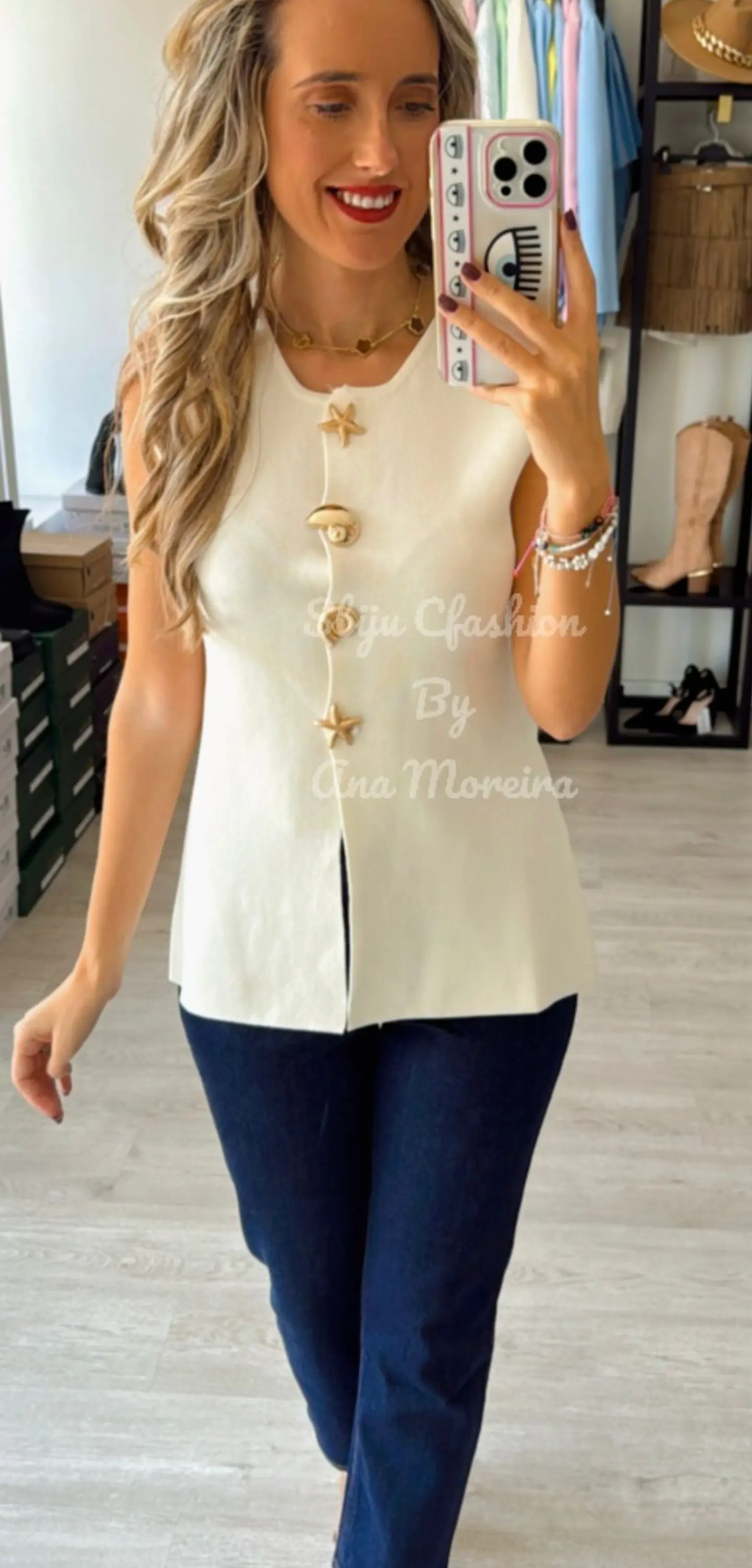 Colete em Malha com Botões Decorativos 6