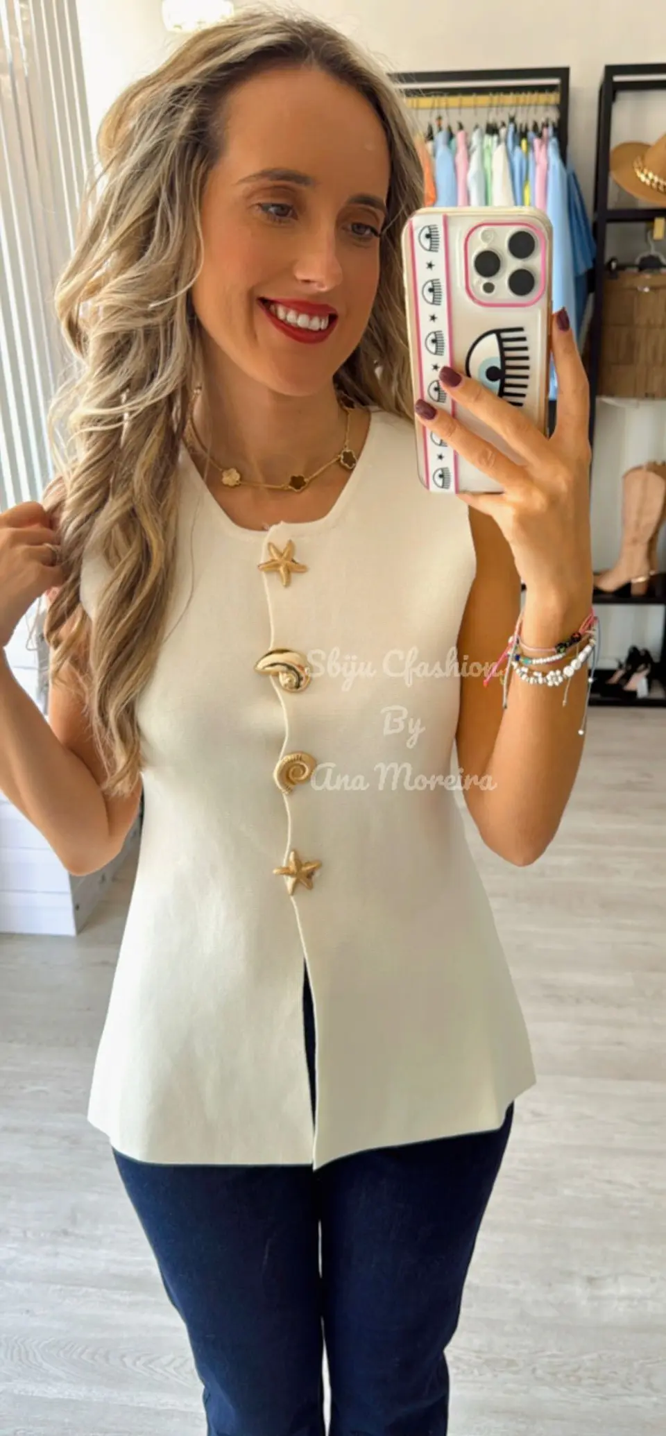 Colete em Malha com Botões Decorativos 8