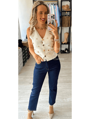 Colete em Malha com Detalhes Dourados