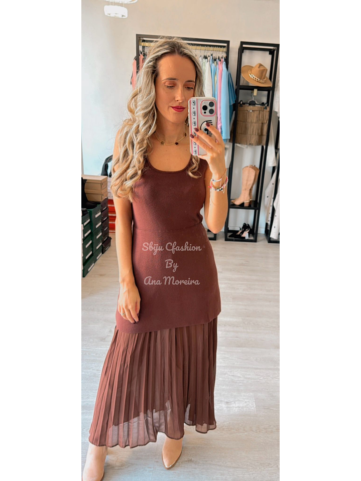 Vestido em Malha com Parte Plissada 4