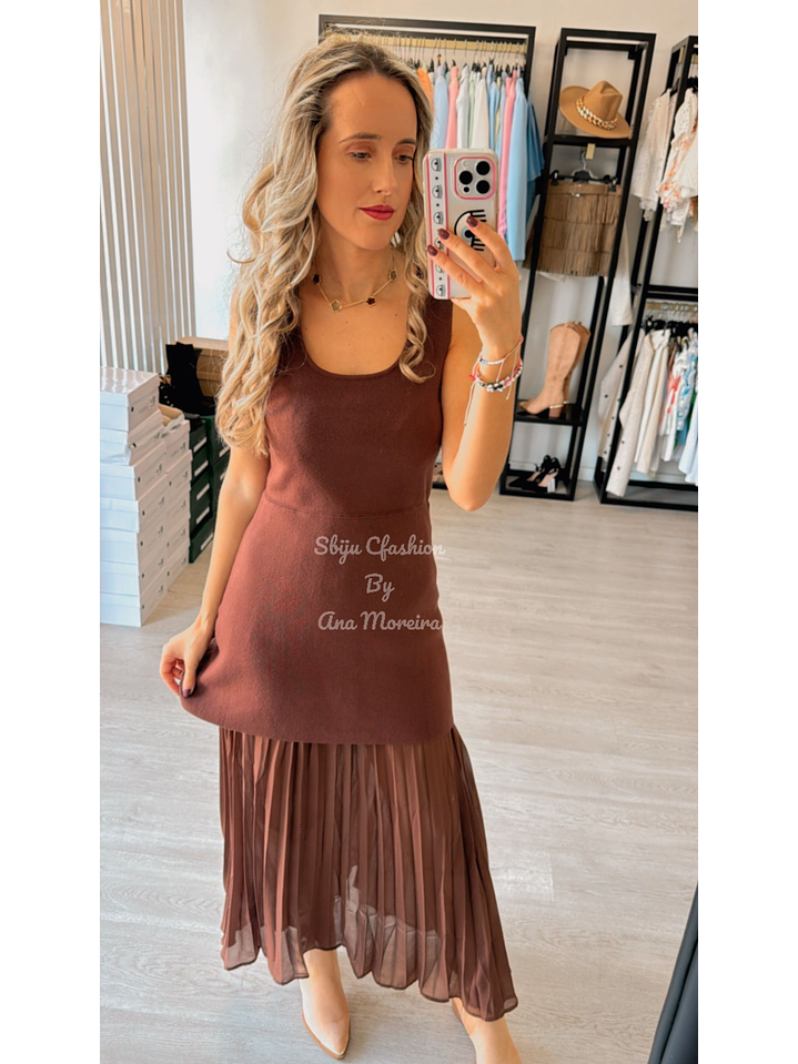 Vestido em Malha com Parte Plissada 6