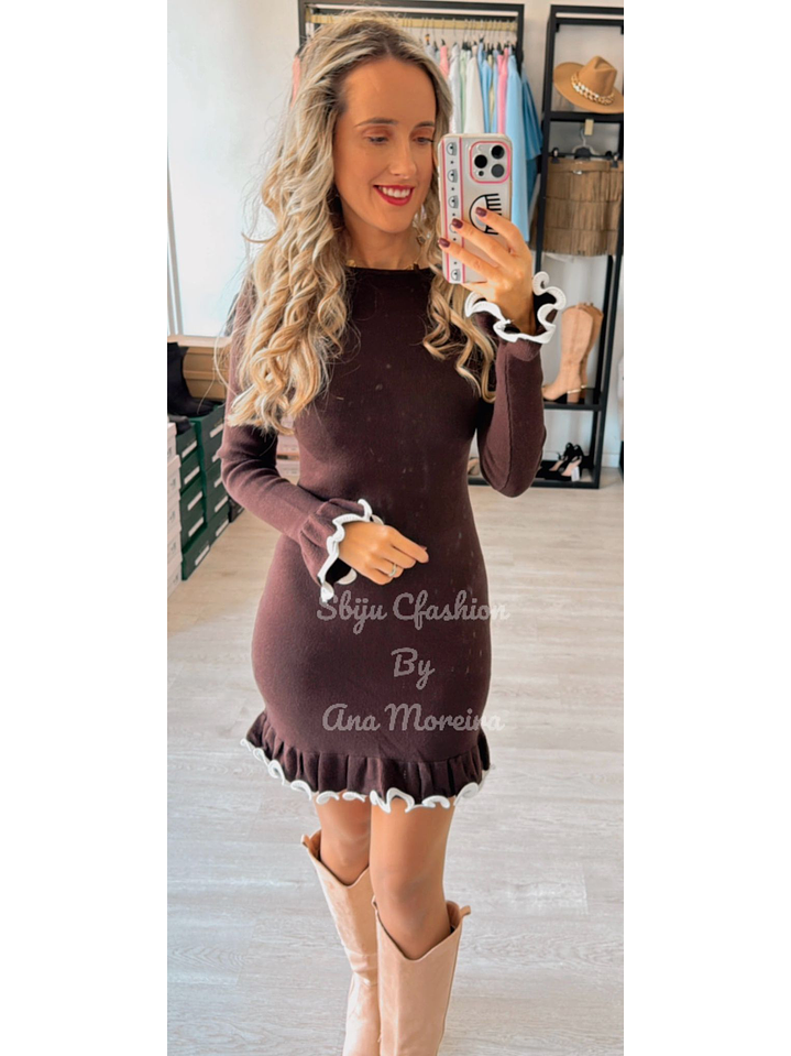 Vestido em Malha com Bainhas em Onda 8