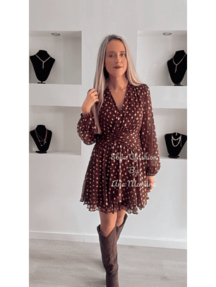 Vestido com Detalhe de Bolinhas Douradas