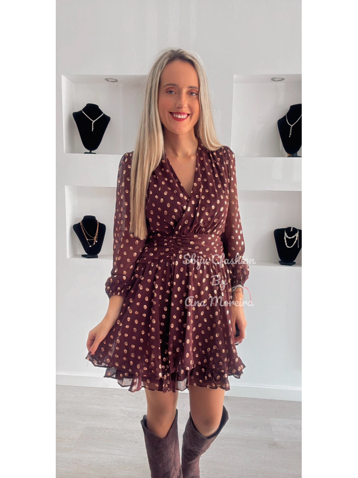 Vestido com Detalhe de Bolinhas Douradas 5