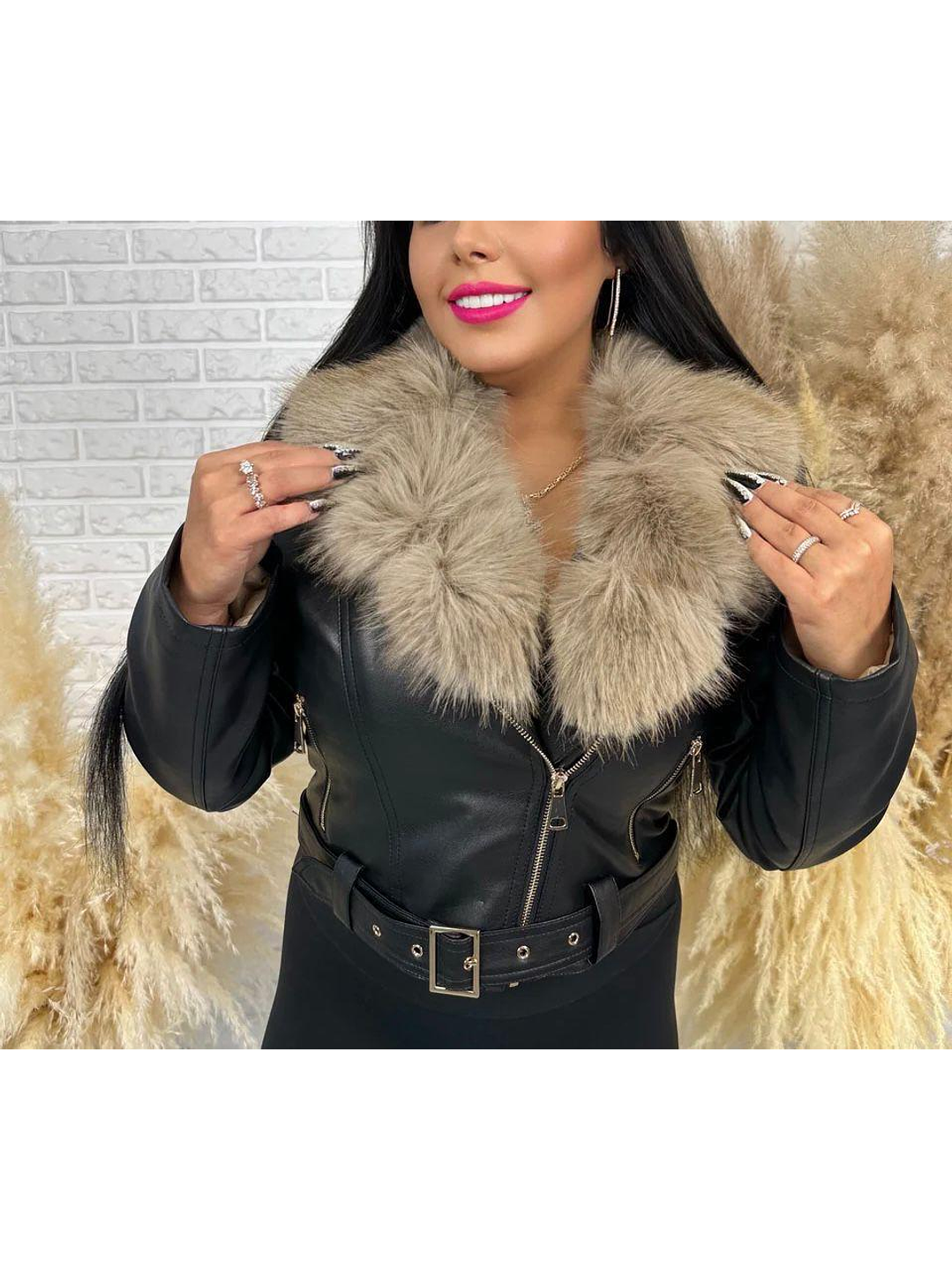 Casaca em Ecopele com Interior em Pêlo e Gola Removível 18