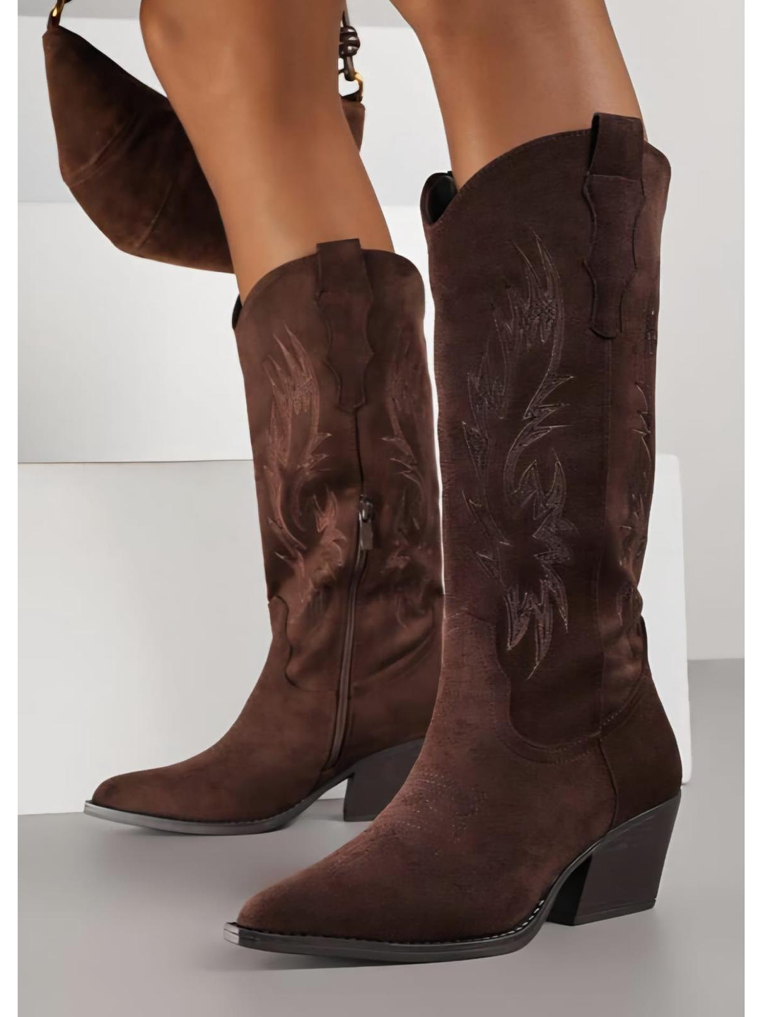 Bota Texana em Camurça Cano Médio 10