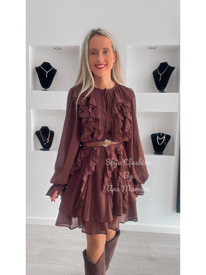 Vestido com Folhos e Manga Larga 9