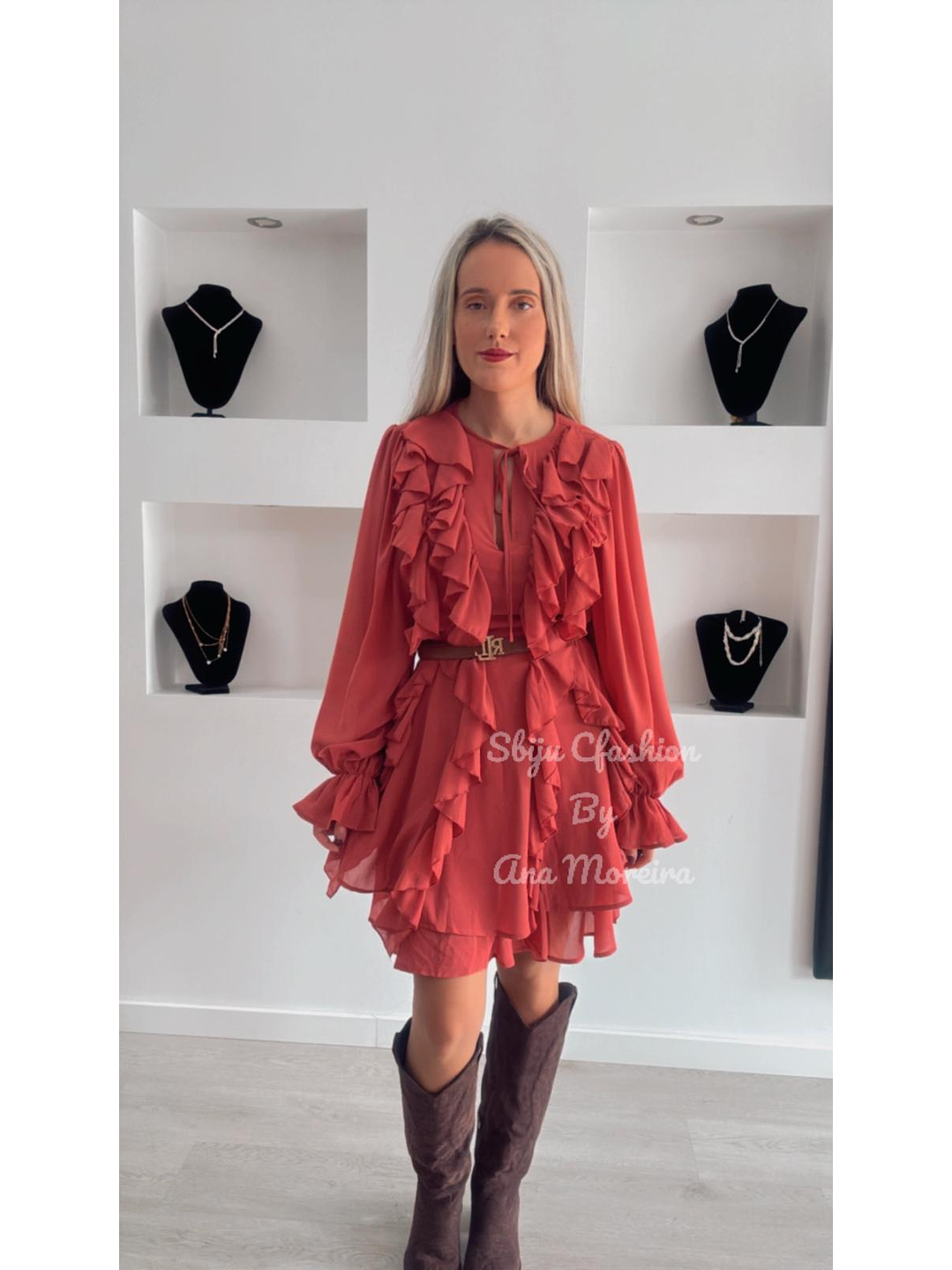 Vestido com Folhos e Manga Larga 1