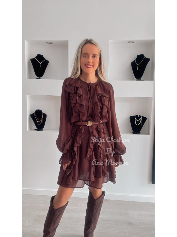 Vestido com Folhos e Manga Larga 12