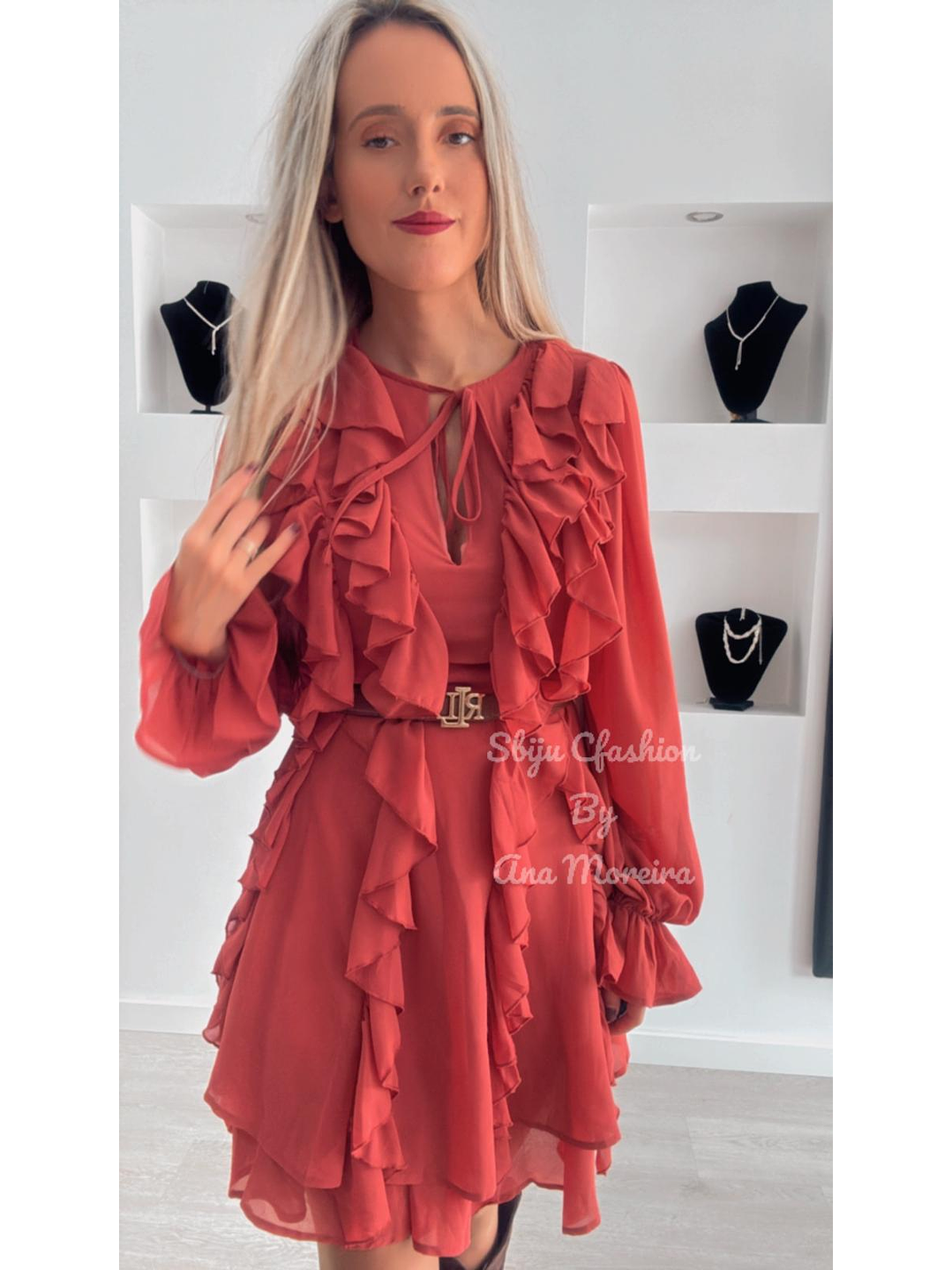 Vestido com Folhos e Manga Larga 6