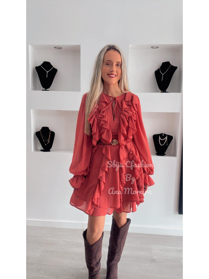 Vestido com Folhos e Manga Larga 7