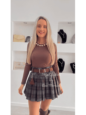 Saia-Calção com Pregas e Padrão aos Quadrados
