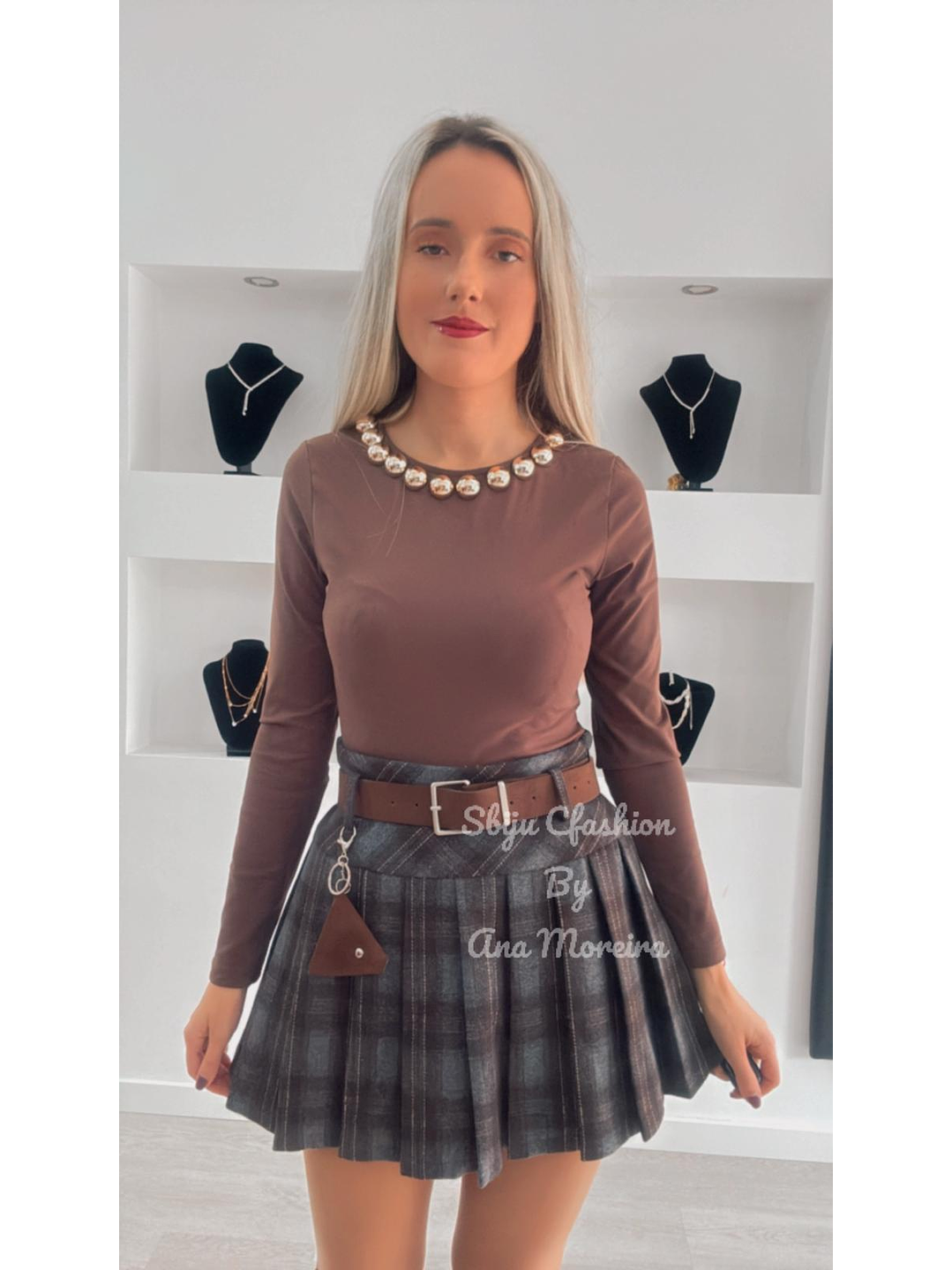 Saia-Calção com Pregas e Padrão aos Quadrados 8