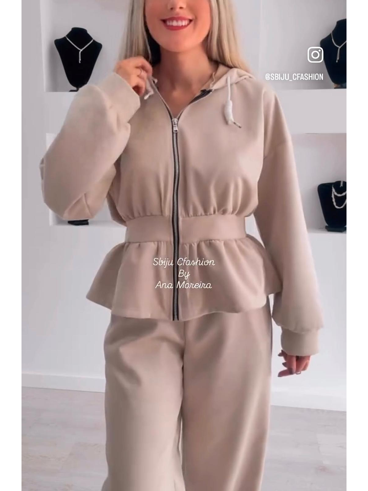 Fato de Treino com Folho em Pele de Pêssego 3