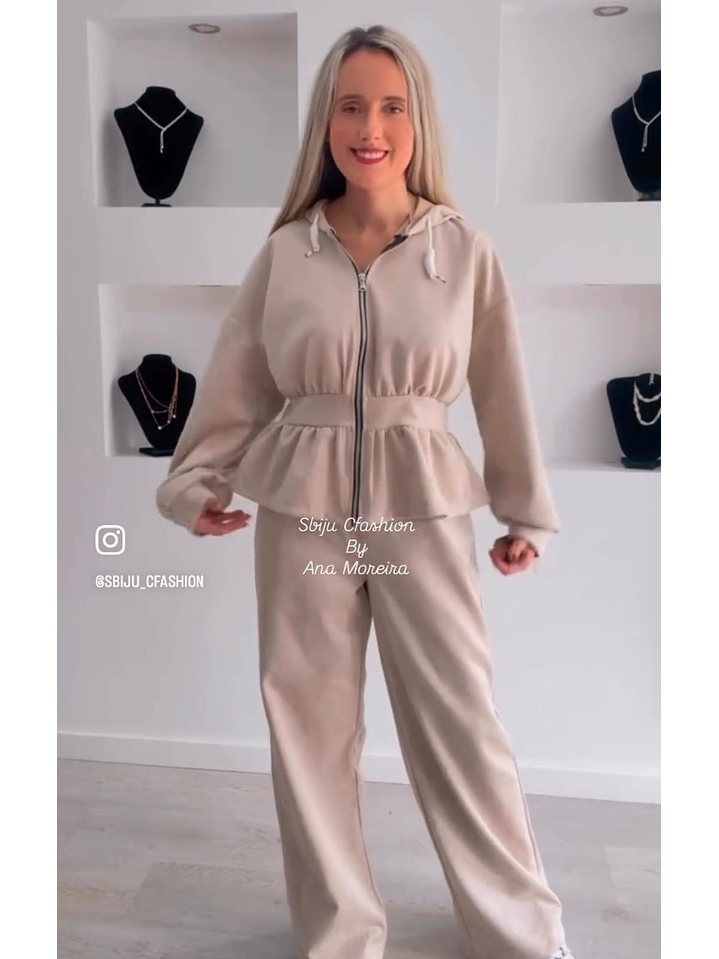 Fato de Treino com Folho em Pele de Pêssego 4