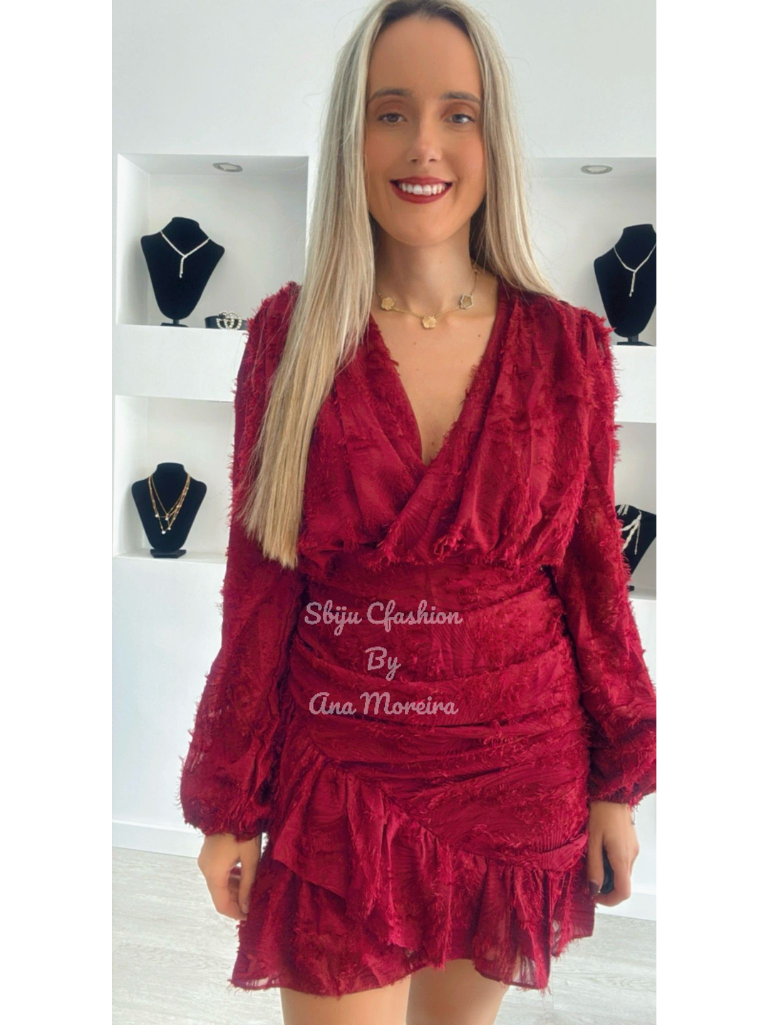 Vestido com Folho e Relevo 3