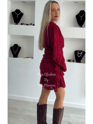 Vestido com Folho e Relevo