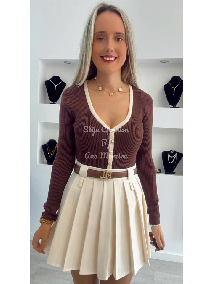Body em Malha com Botões e Decote - TU 8