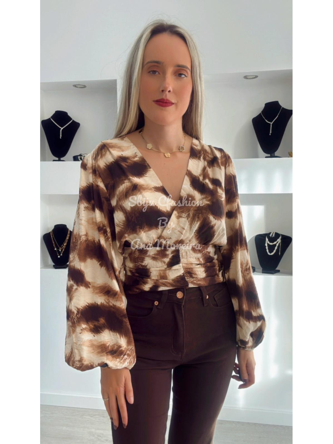 Blusa Estampada com Manga Larga  1