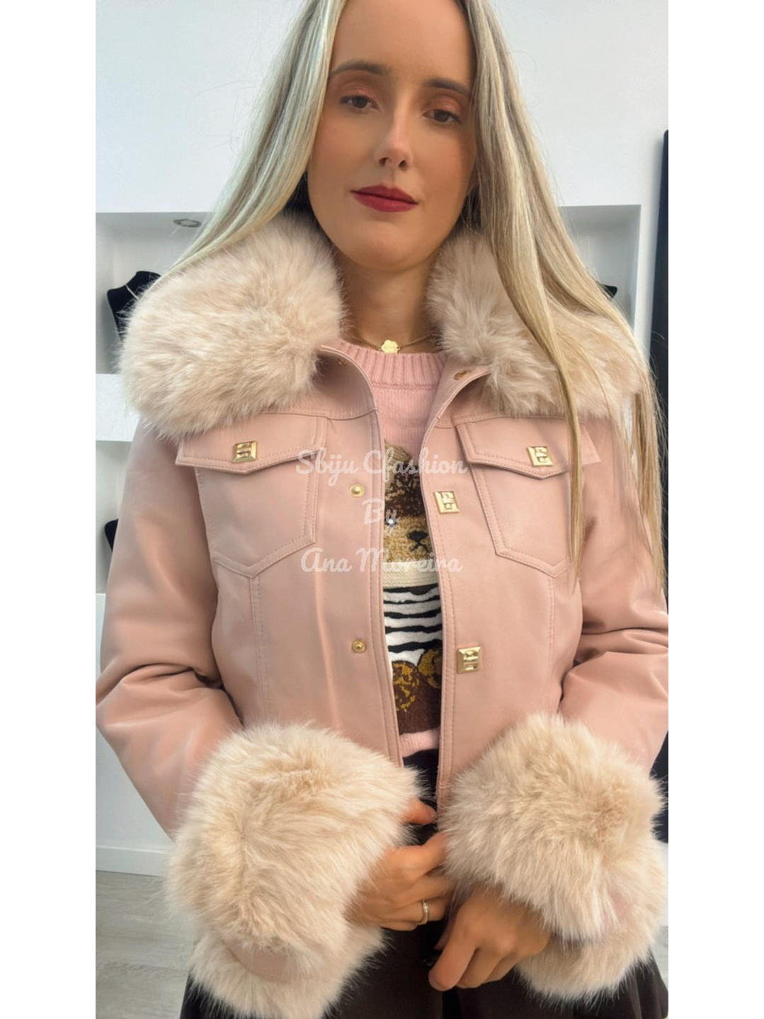 Casaca em Ecopele Forrada a Pelo com Gola Removível 3