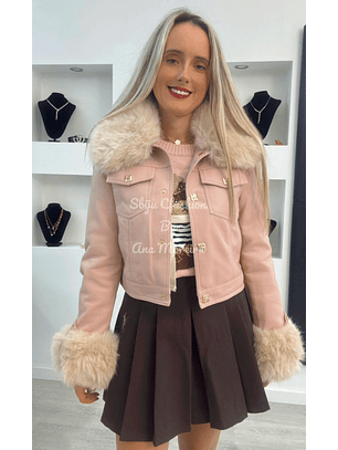 Casaca em Ecopele Forrada a Pelo com Gola Removível