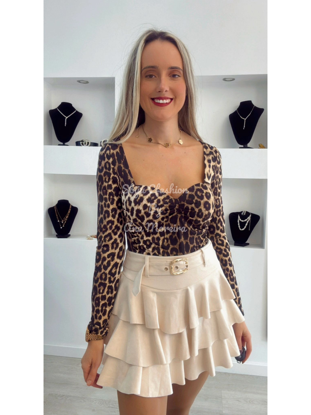 Saia-Calção com Folhos e Cinto 4