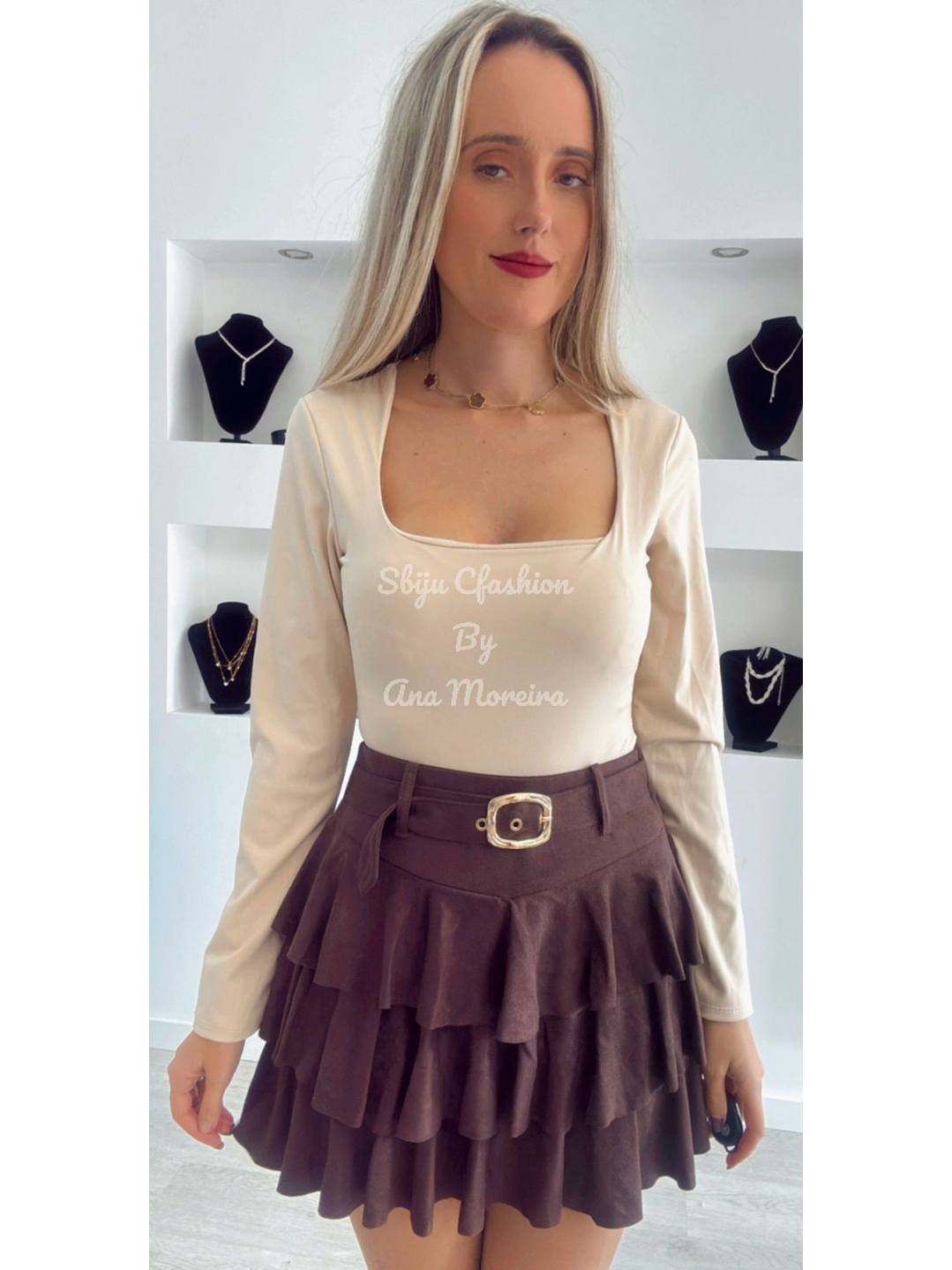 Saia-Calção com Folhos e Cinto 9