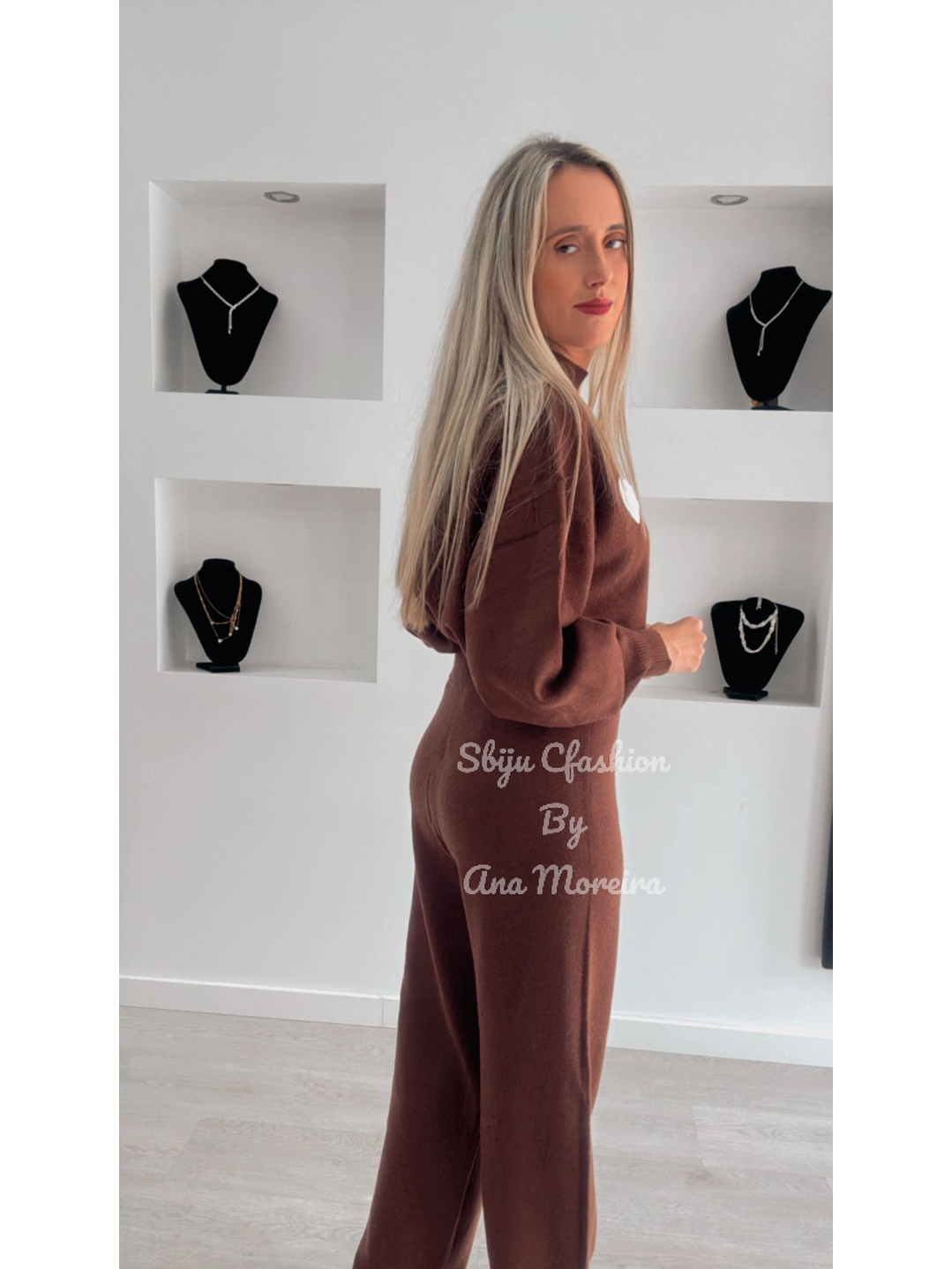 Fato de Treino em Malha com Gola e Detalhe de Coração - TU 2