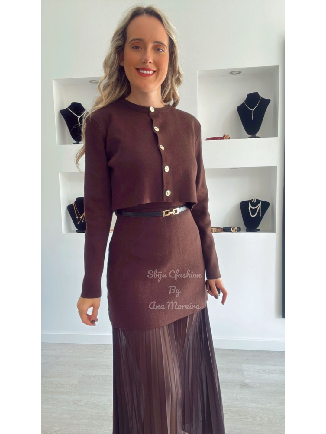 Conjunto de Vestido e Casaco em Malha com Cinto - TU 8