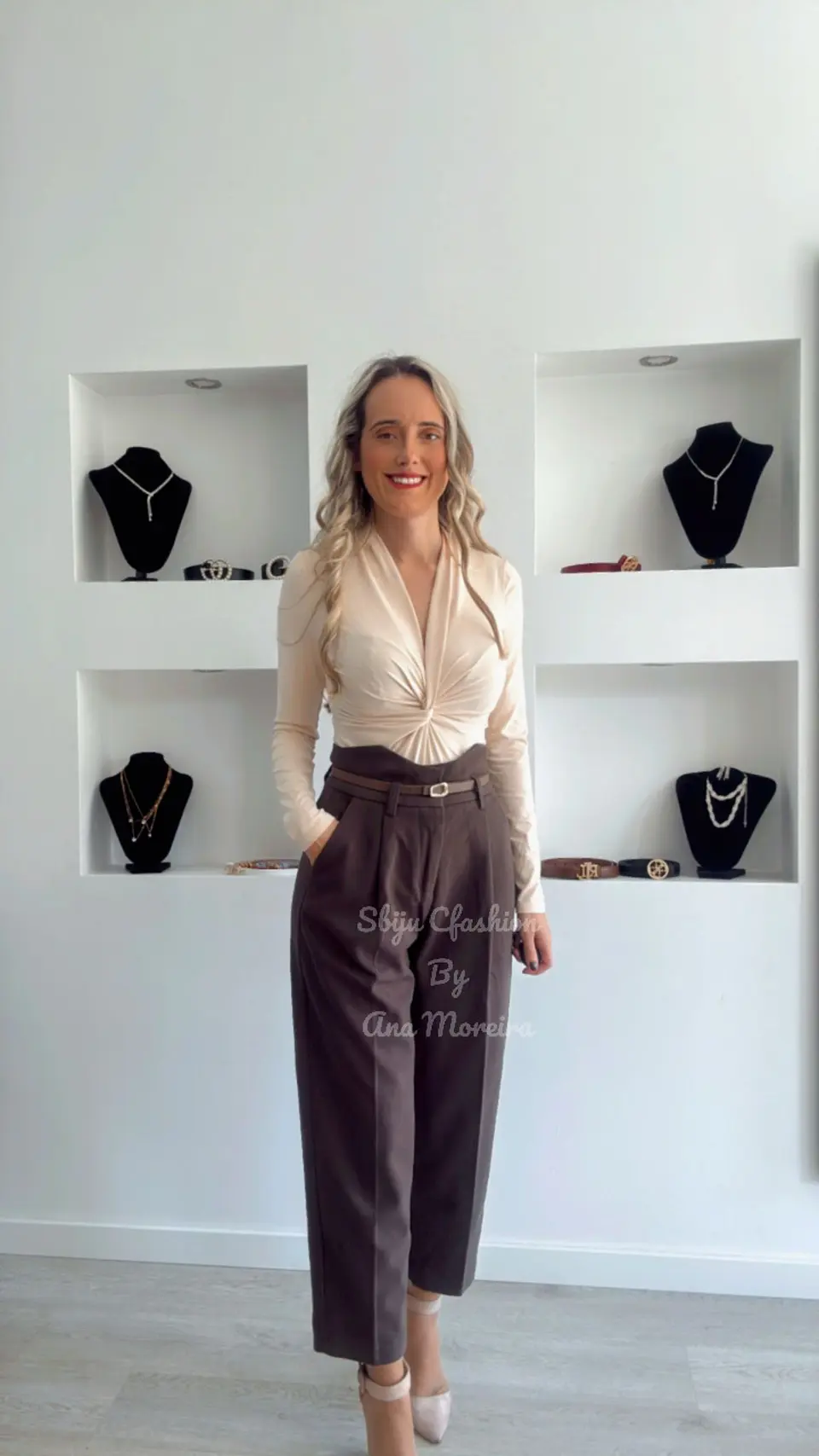 Calça em Fazenda de Cinta Alta com Cinto - XL 6