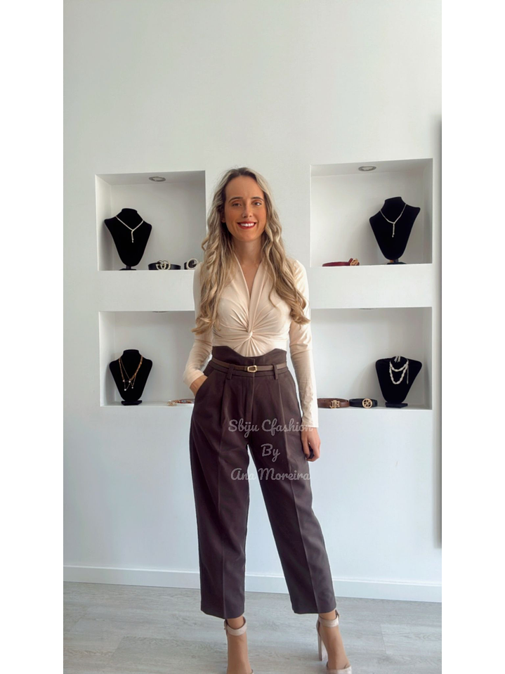 Calça em Fazenda de Cinta Alta com Cinto 1