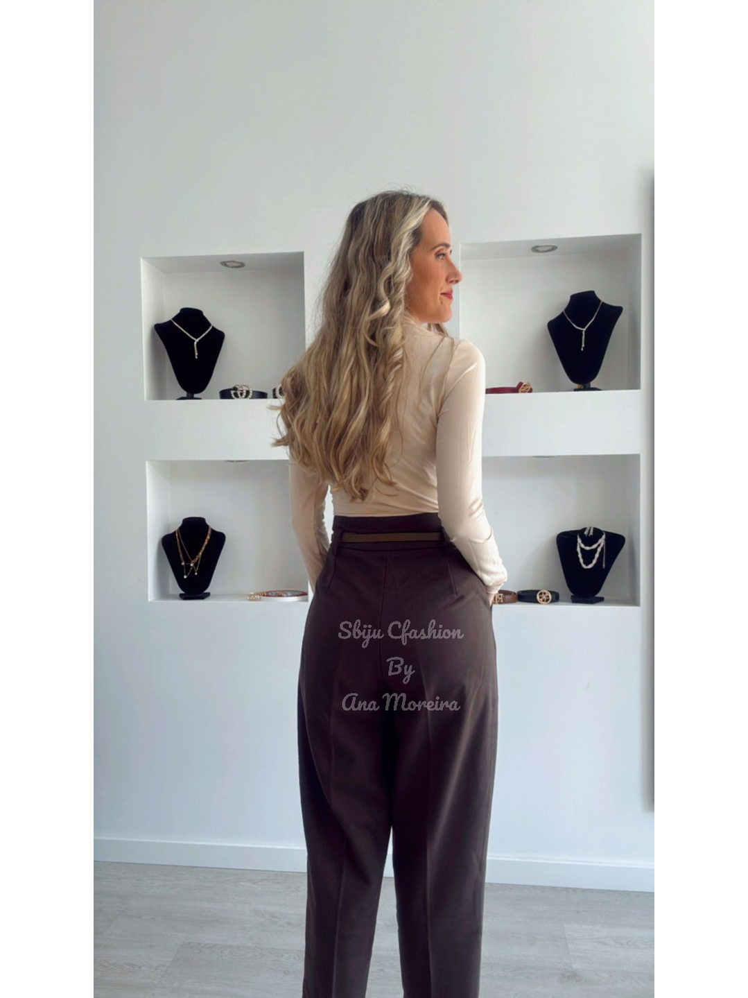 Calça em Fazenda de Cinta Alta com Cinto 2