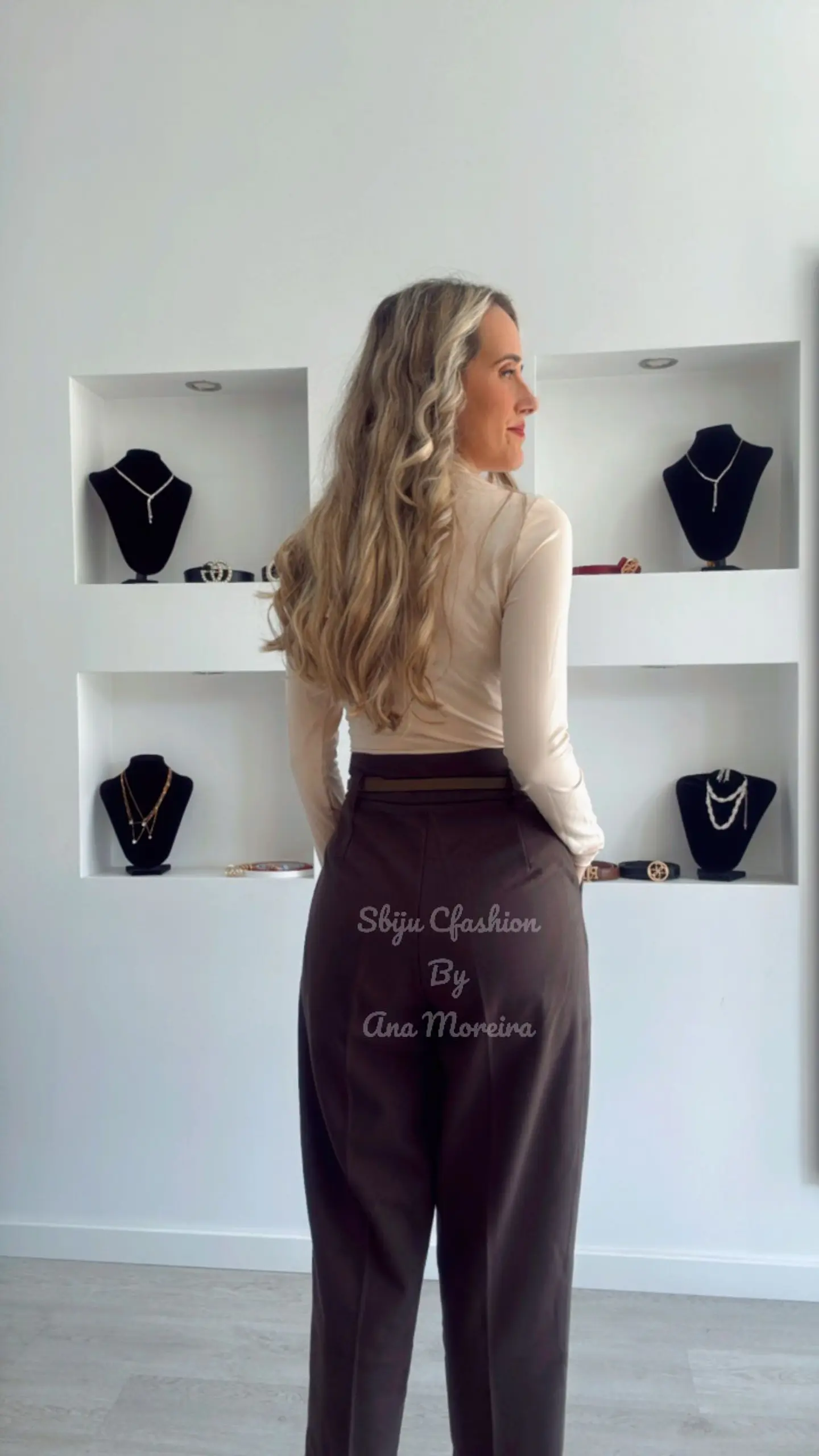 Calça em Fazenda de Cinta Alta com Cinto - XL 2