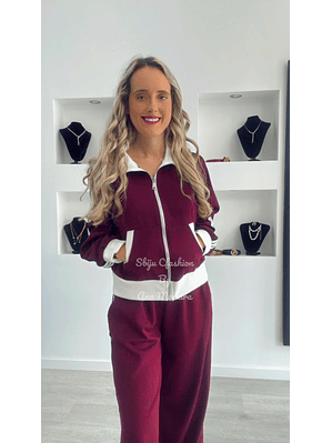 Fato de Treino com Riscas Brancas – TU