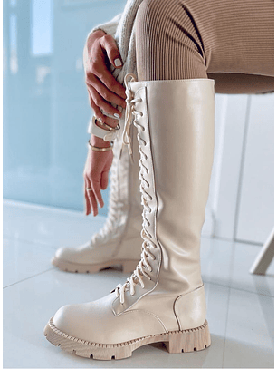 Botas de Cano Alto Bege com Cordão
