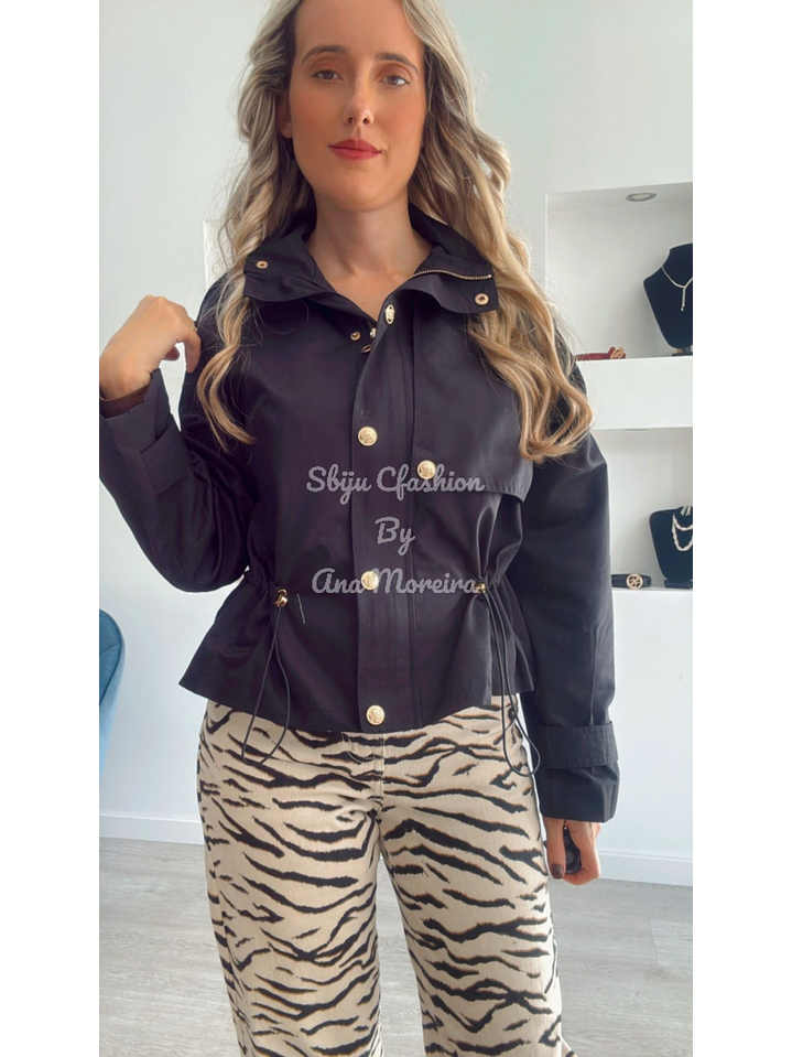 Parka Curta Ajustável na Cinta 1