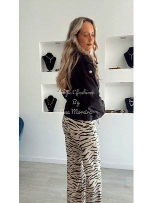 Parka Curta Ajustável na Cinta