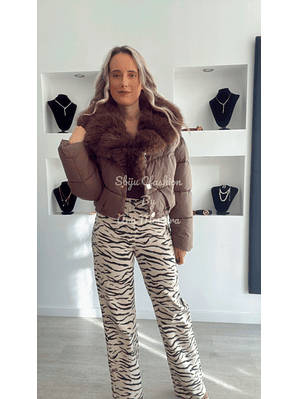 Kispo Curto com Pelo Removível