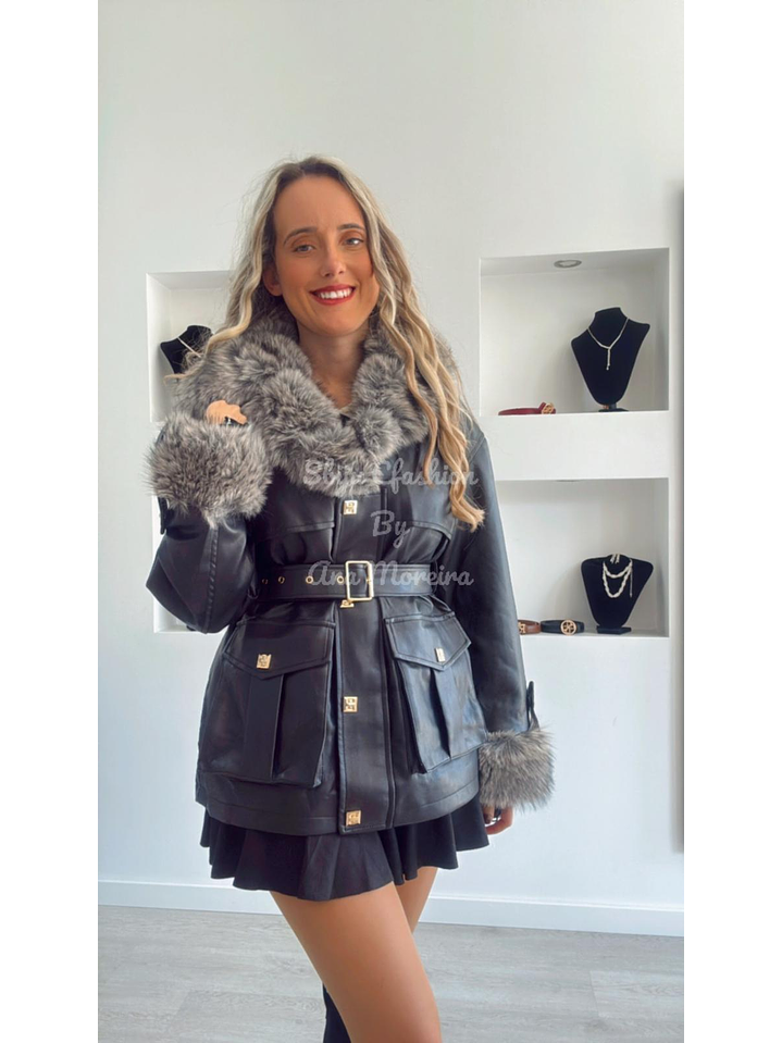 Casaco Preto em Ecopele com Pelo Removível 5