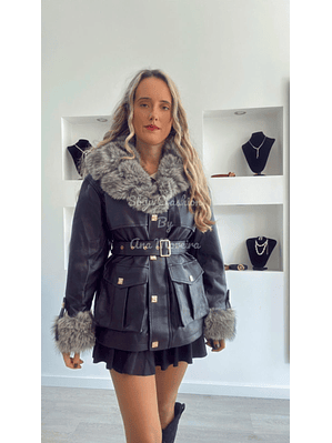 Casaco Preto em Ecopele com Pelo Removível
