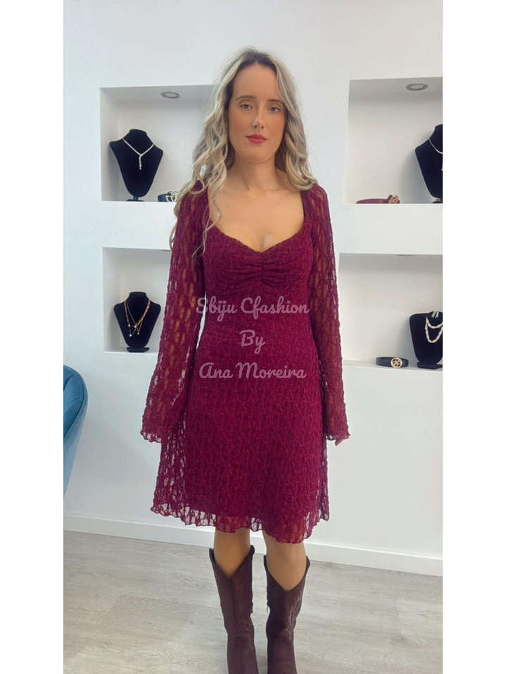 Vestido em renda solto com forro - TU 3