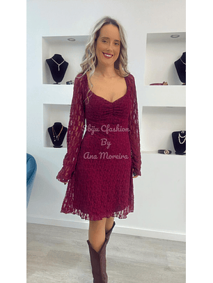 Vestido em renda solto com forro - TU