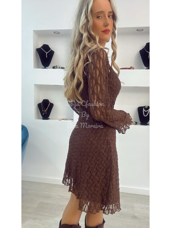 Vestido em renda solto com forro - TU 8