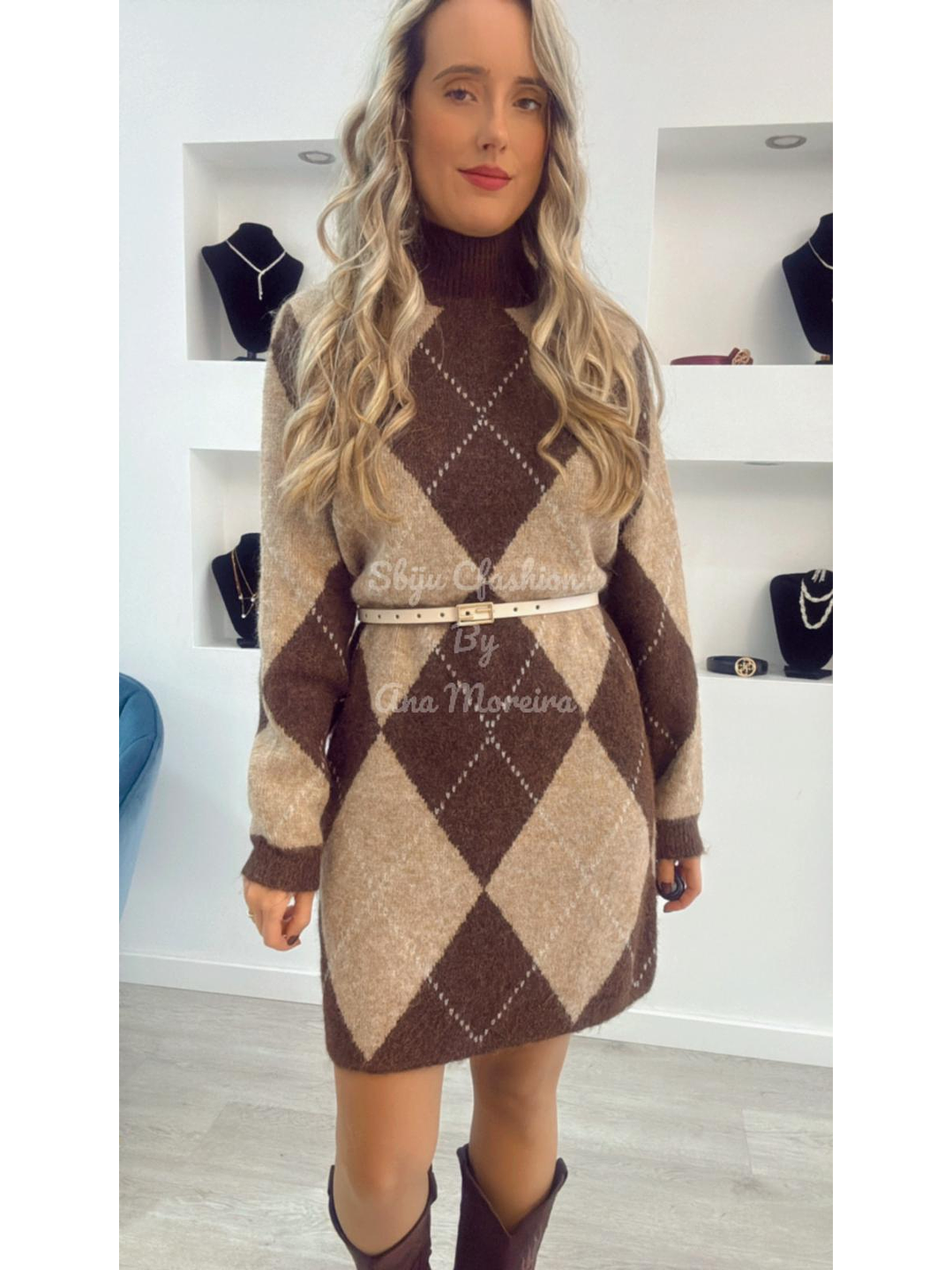 Vestido de malha com gola - TU 13