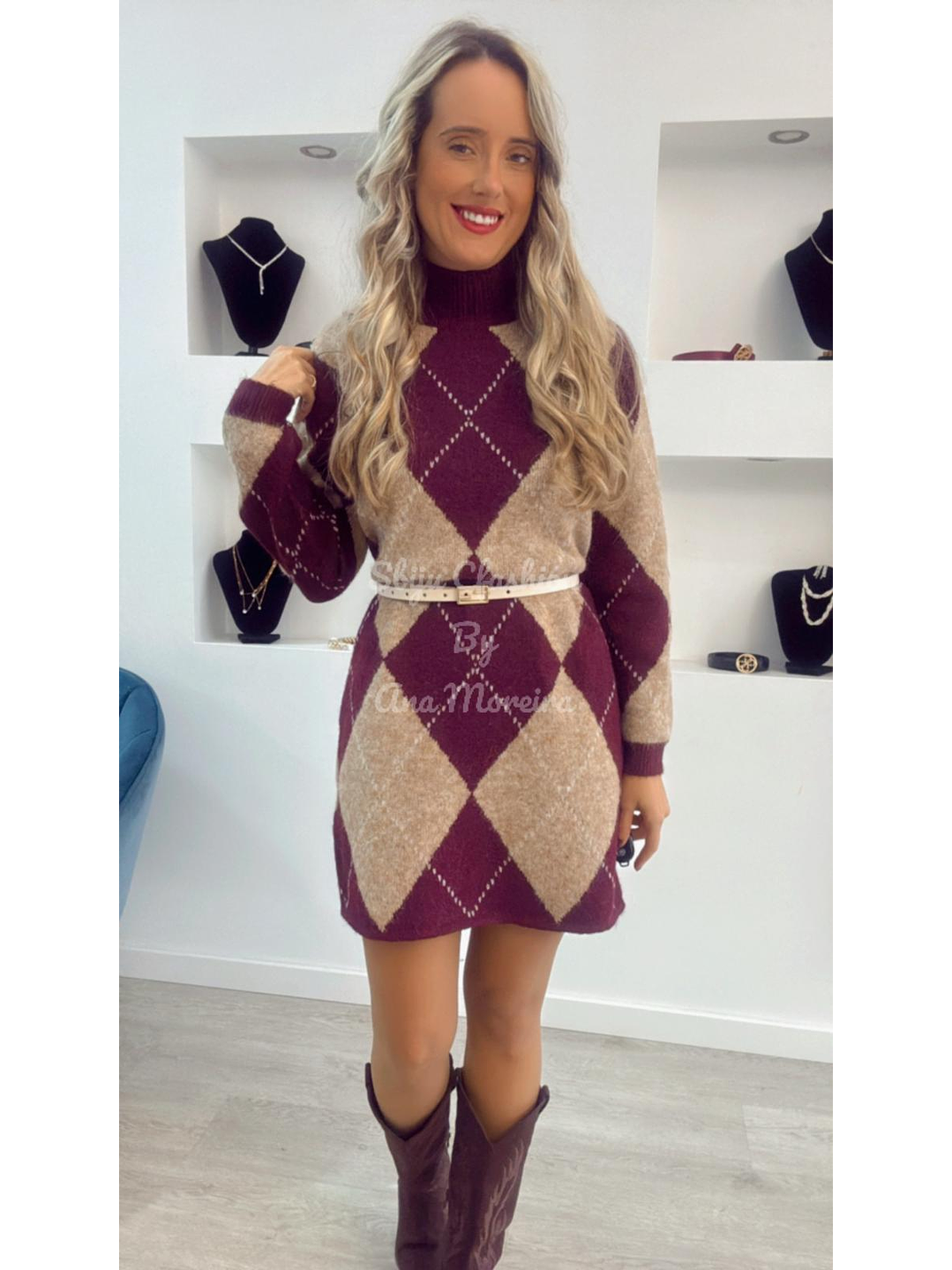 Vestido de malha com gola - TU 6