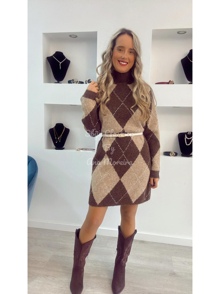 Vestido de malha com gola - TU 9