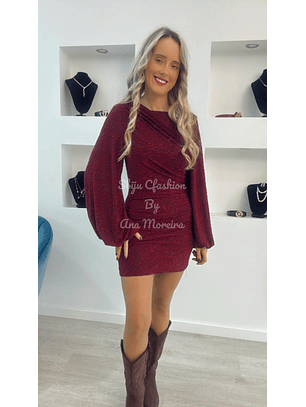 Vestido justo com manga balão