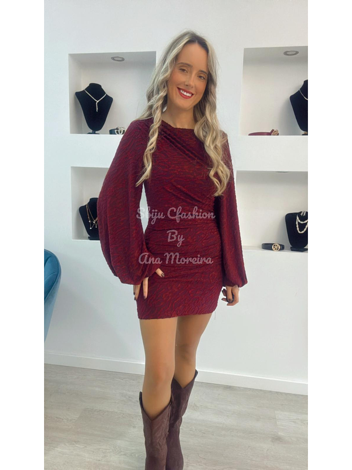 Vestido justo com manga balão 5