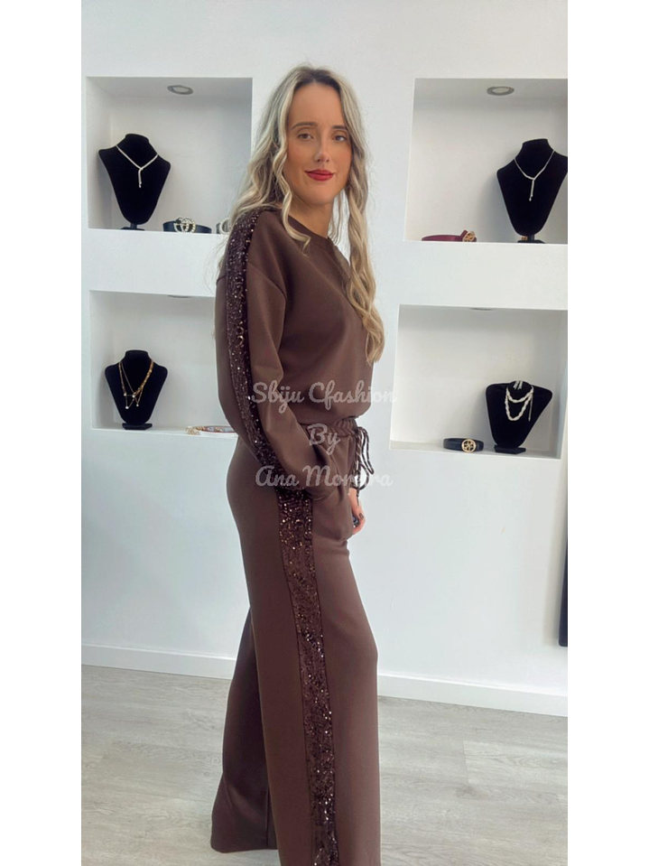 Fato de treino com risca lateral em lantejoulas - TU 2