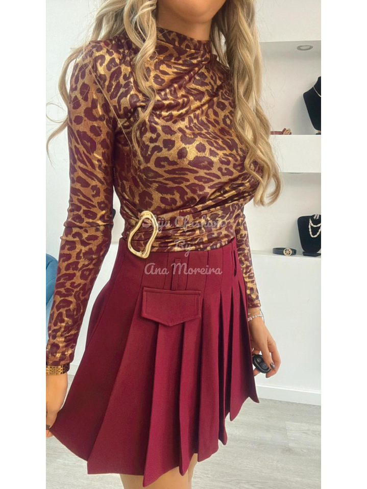 Saia-calção com pregas e bolso 6